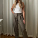 JXMary Regular Pleated MW Pant - Brindle