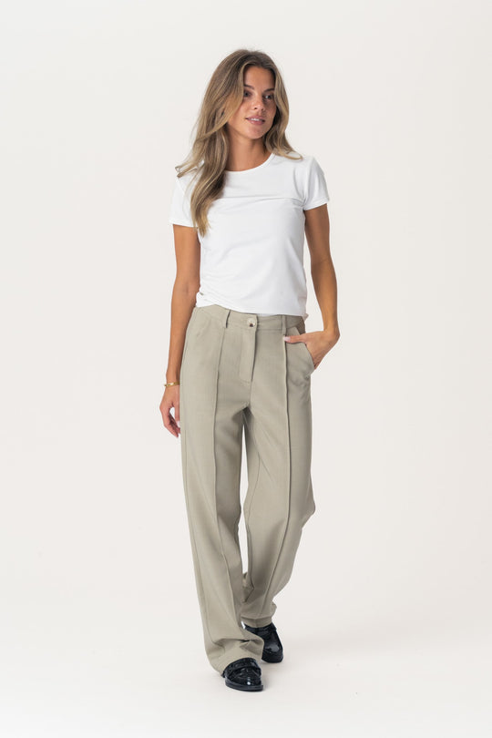 SignatureIC Press Pants (Preorder del. week 35) - Dusty Beige