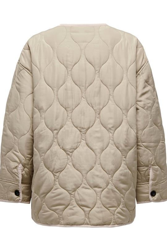 ONLCharlee LS Oversize Quilt Jacket - White Pepper