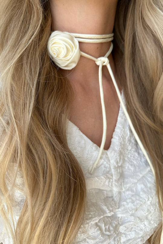 BellaIC Rose - White